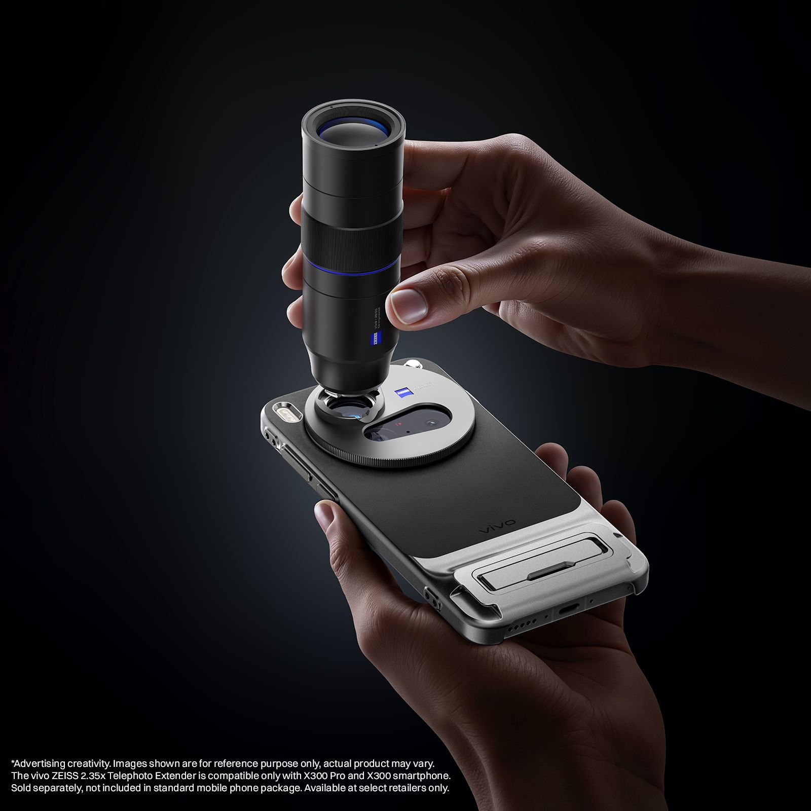 vivo ZEISS 2.35x 200mm Telephoto Zoom Lens Extender for vivo X300 (Snap-on Structure)